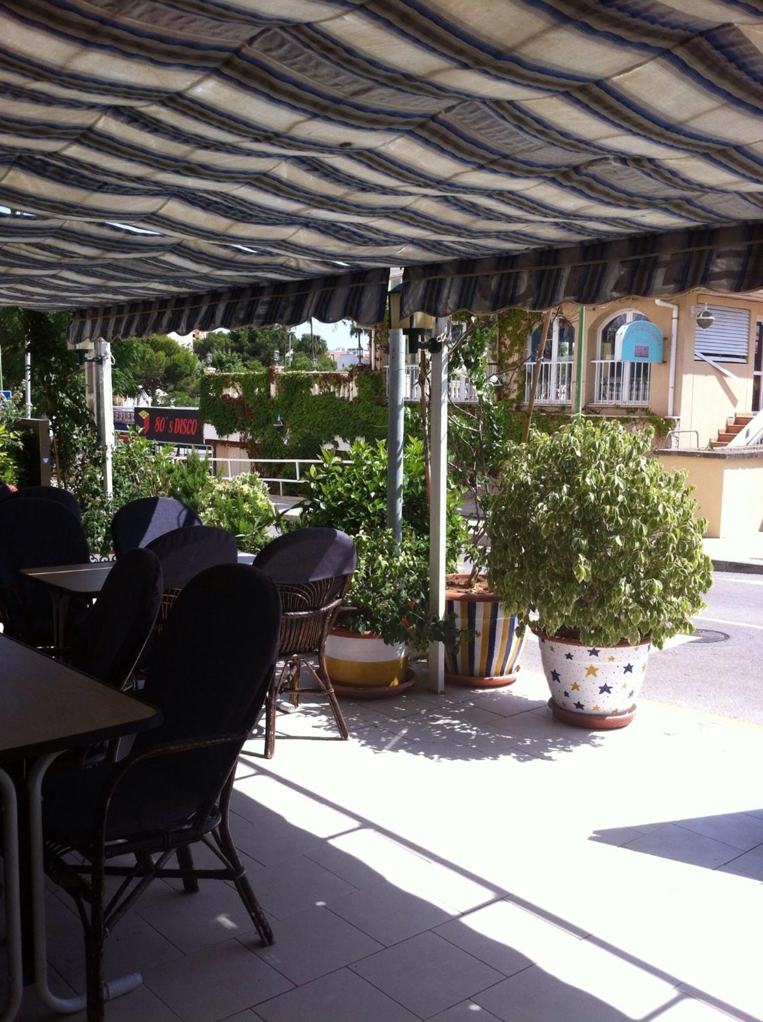 Hostal Roberto Palma Nova  Exterior photo